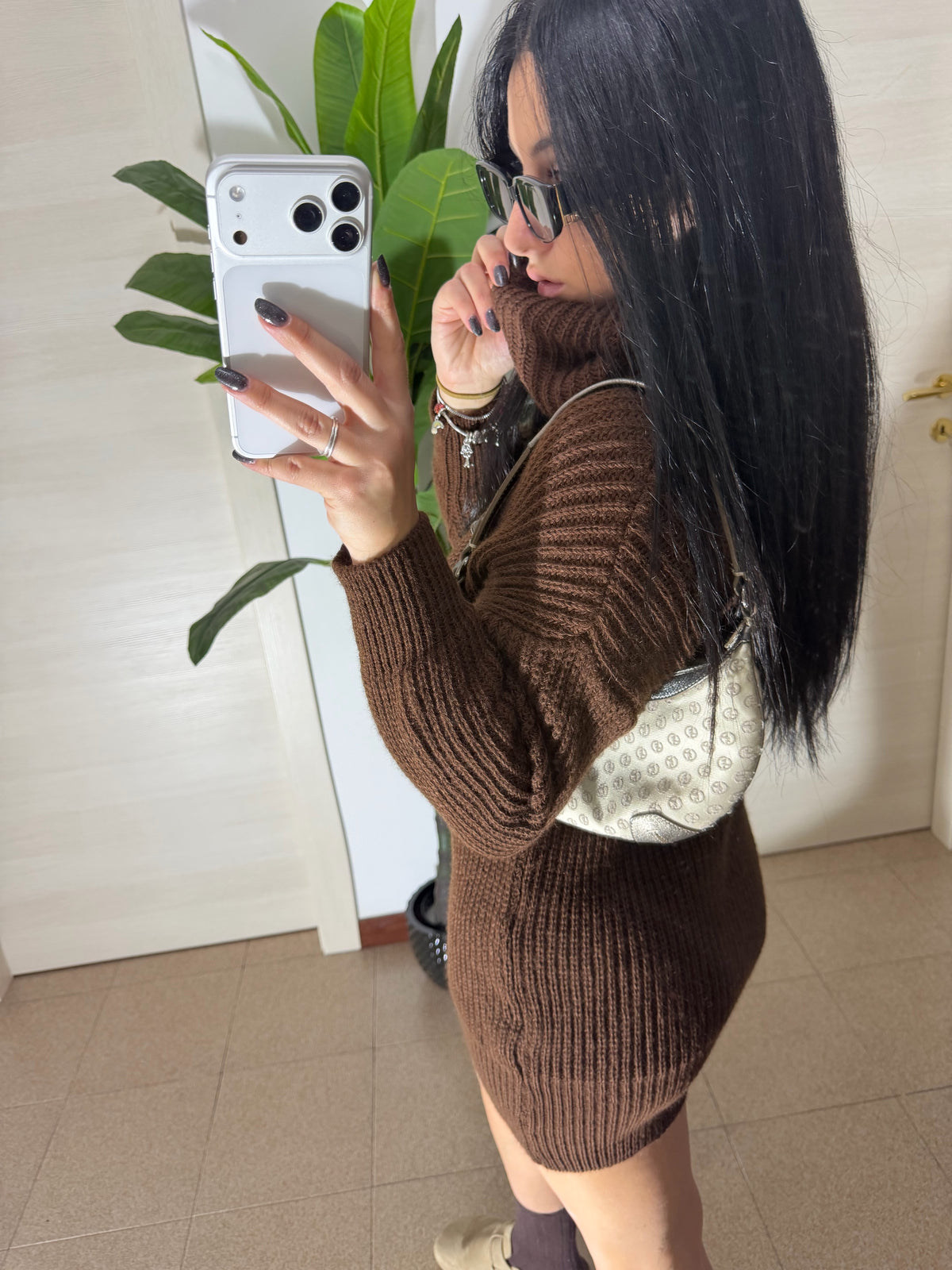 DRESS EASY