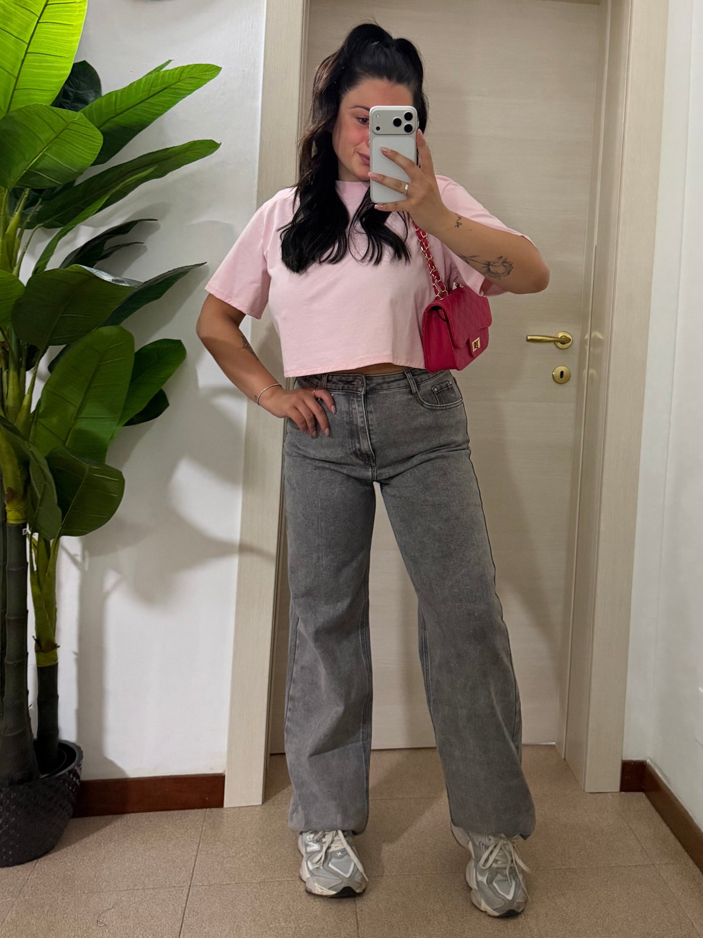 T-SHIRT CROP